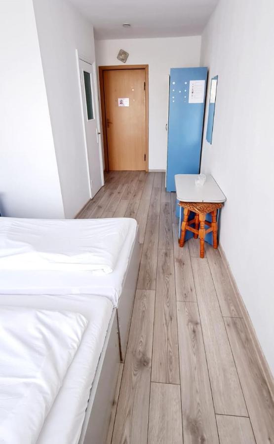 ياش Hotel Victoria المظهر الخارجي الصورة