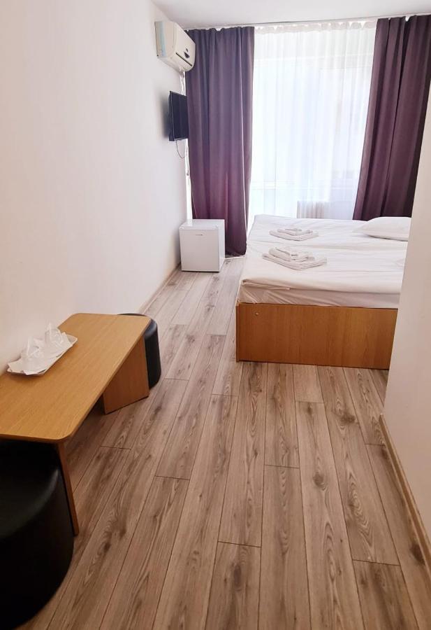 ياش Hotel Victoria المظهر الخارجي الصورة