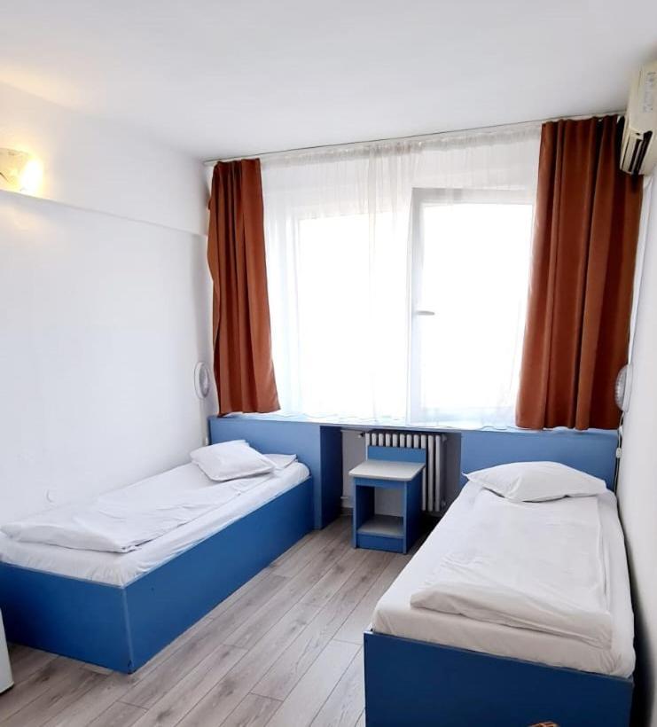 ياش Hotel Victoria المظهر الخارجي الصورة
