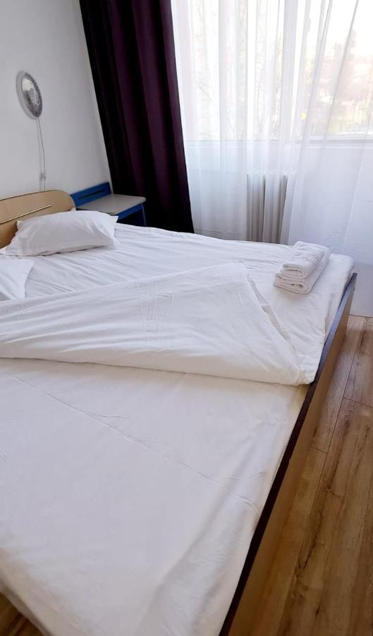 ياش Hotel Victoria المظهر الخارجي الصورة
